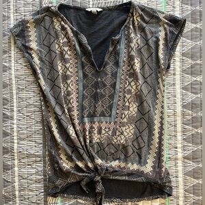 Capped sleeve tie front t shirt